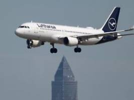 Kerosinrechnung dürfte steigen: Lufthansa hält trotz Iran-Kriegs am Gewinnziel fest